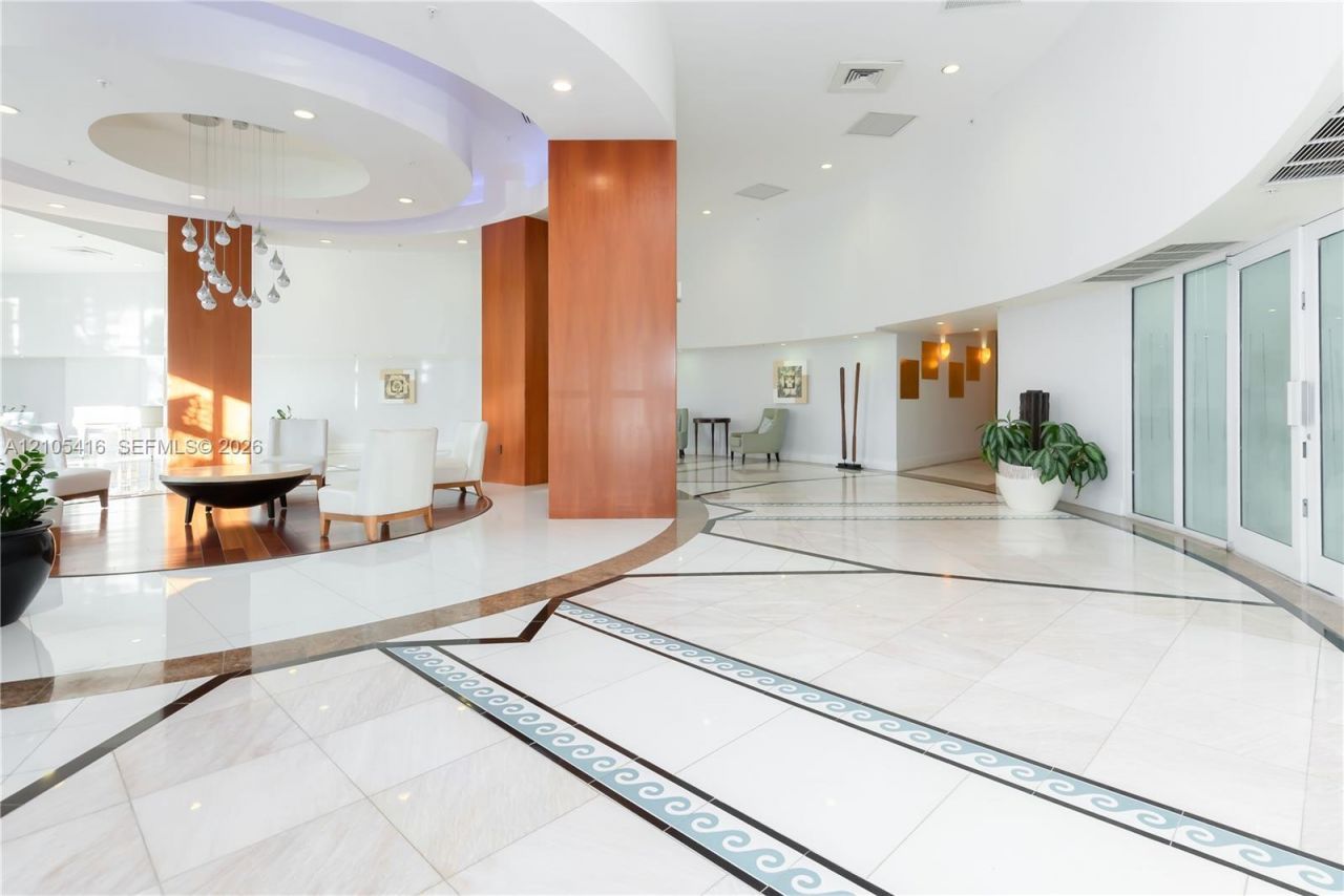 6301 Collins Ave , Unit 1105, Miami Beach, FL 33141 Photo