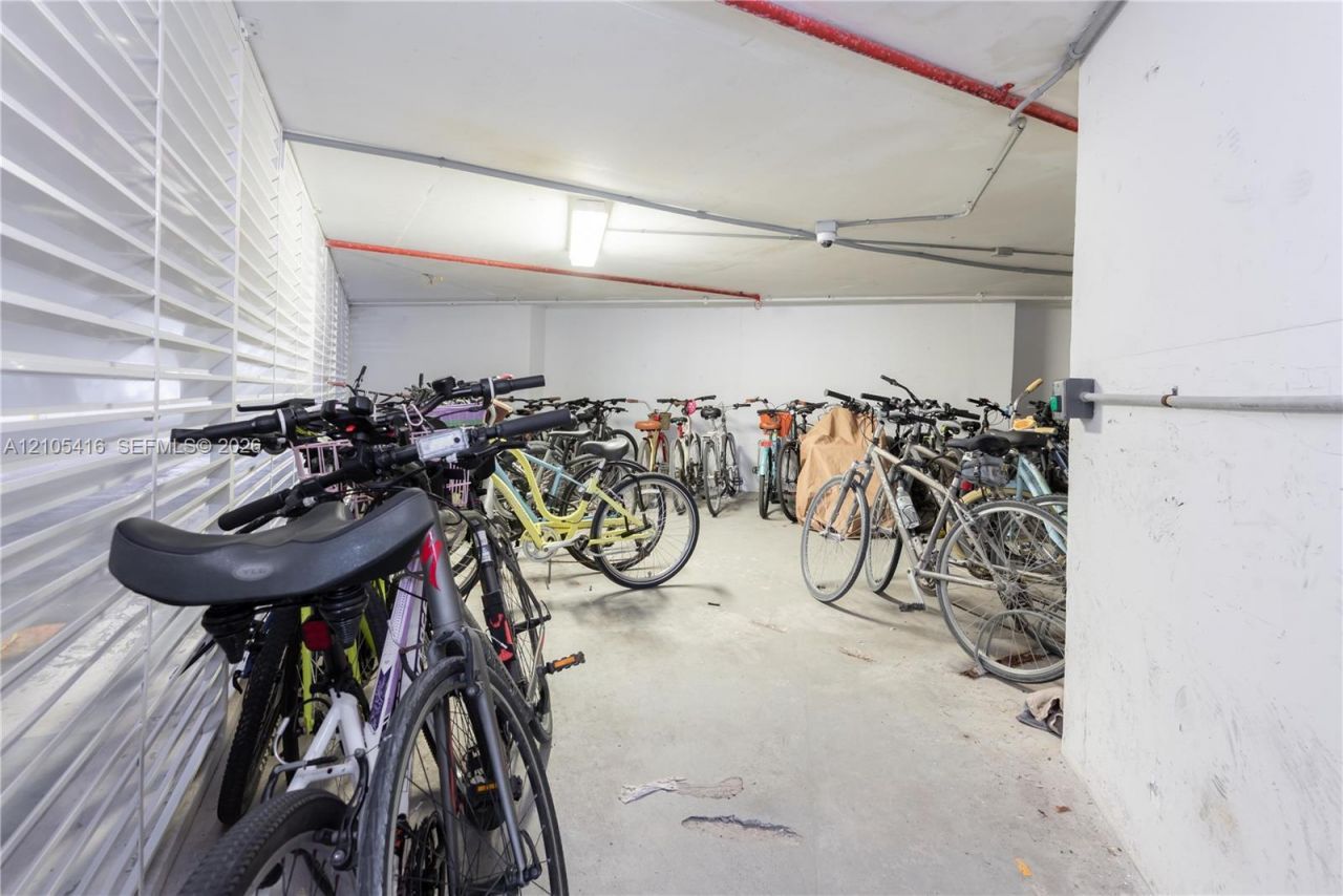 6301 Collins Ave , Unit 1105, Miami Beach, FL 33141 Photo