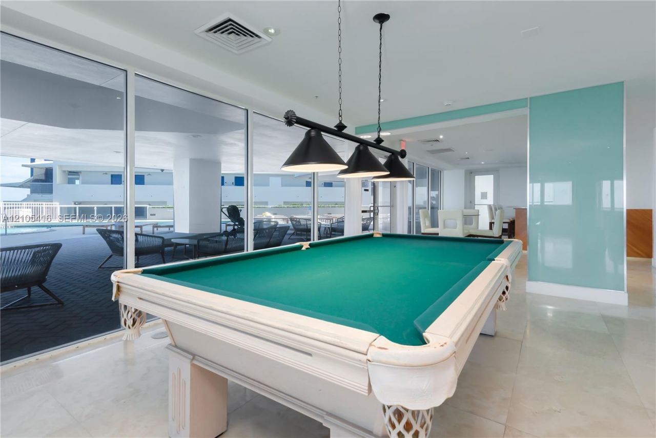 6301 Collins Ave , Unit 1105, Miami Beach, FL 33141 Photo
