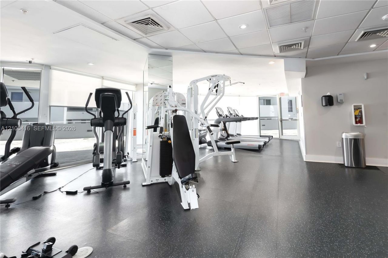 6301 Collins Ave , Unit 1105, Miami Beach, FL 33141 Photo