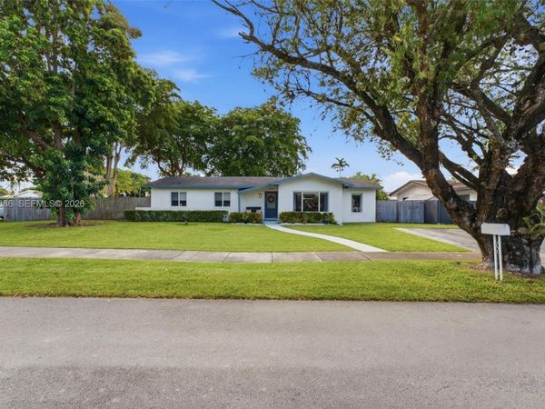 10512 SW 124th Pl , Miami, FL 33186