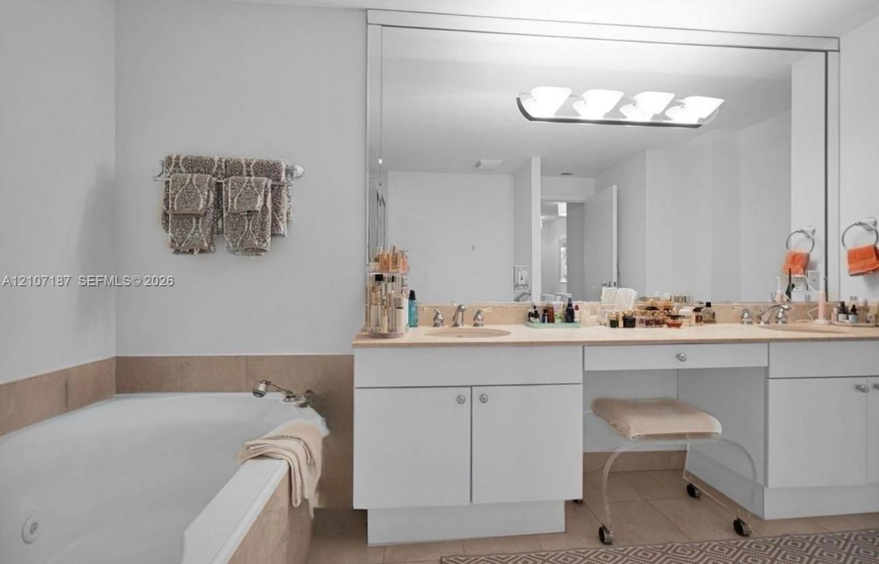 9601 Collins Ave, Unit 403, Bal Harbour, FL 33154 Photo