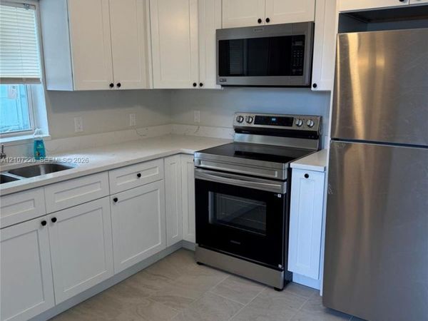 704 NW 5th Ave , Unit 1-4, Pompano Beach, FL 33060