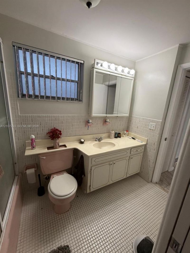 215 SE 3rd Ave , Unit 102D, Hallandale Beach, FL 33009 Photo