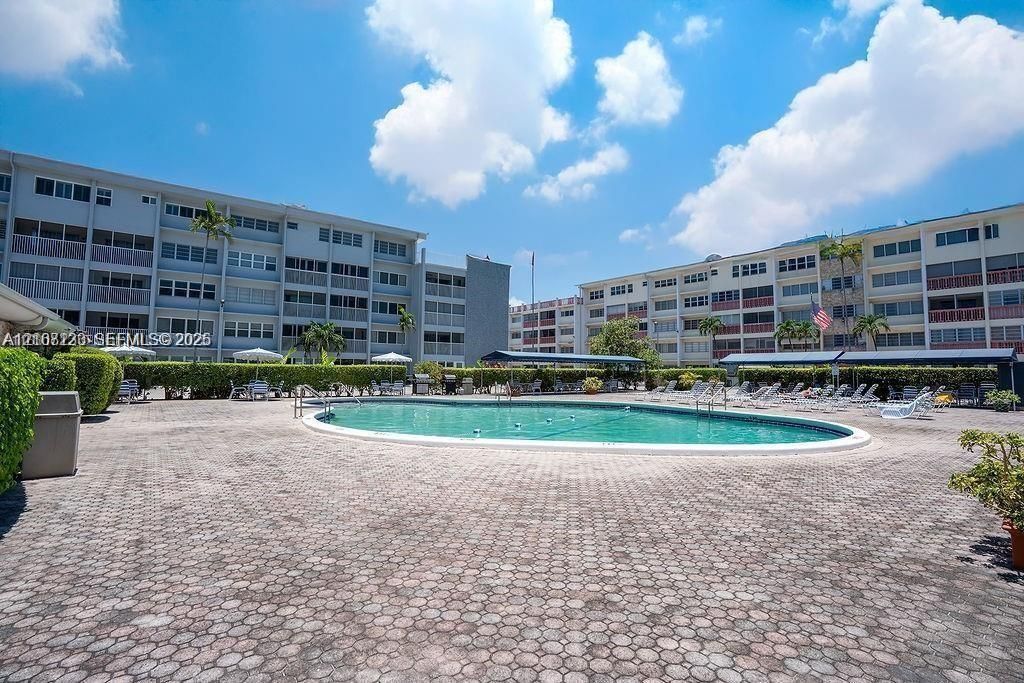 215 SE 3rd Ave , Unit 102D, Hallandale Beach, FL 33009 Photo