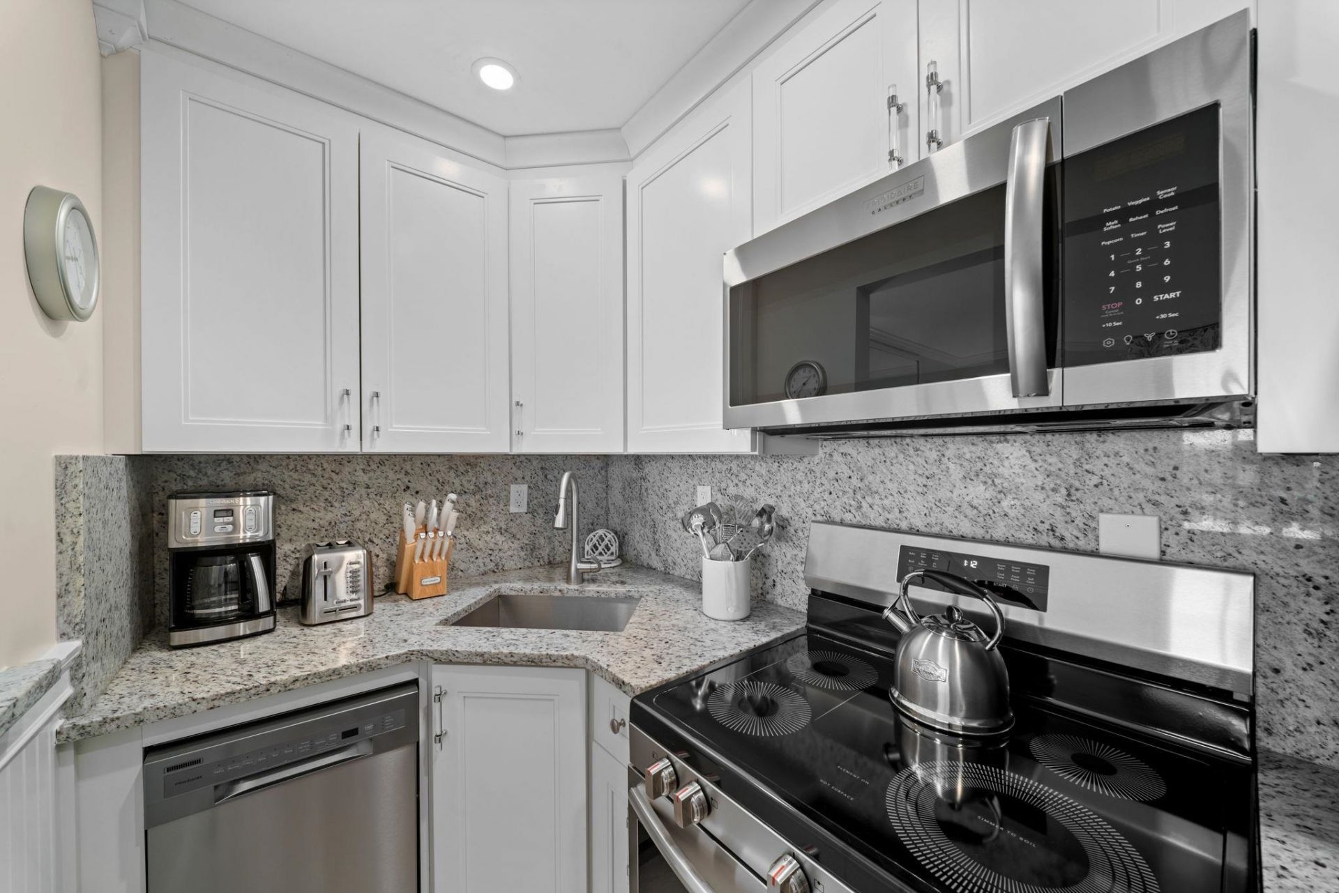 671 E Gulf Dr, Unit 4B3, Sanibel, FL 33957 Photo