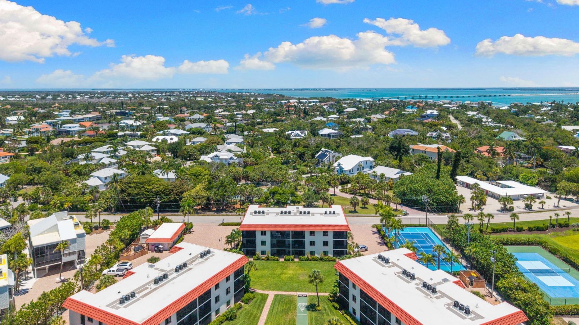 671 E Gulf Dr, Unit 4B3, Sanibel, FL 33957 Photo