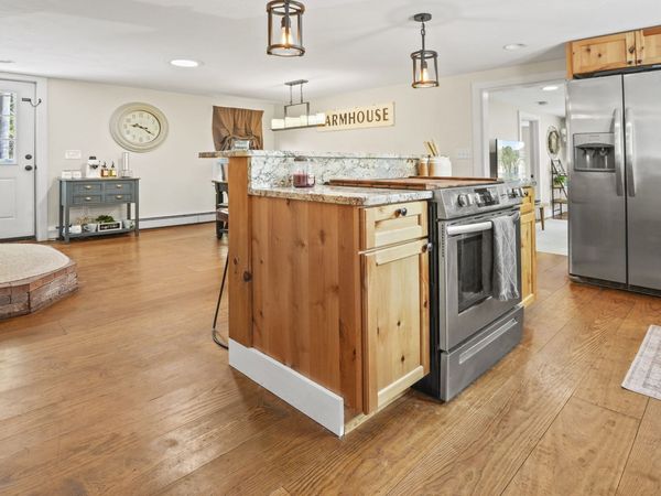 44 Little Alum Road, Brimfield, MA 01010