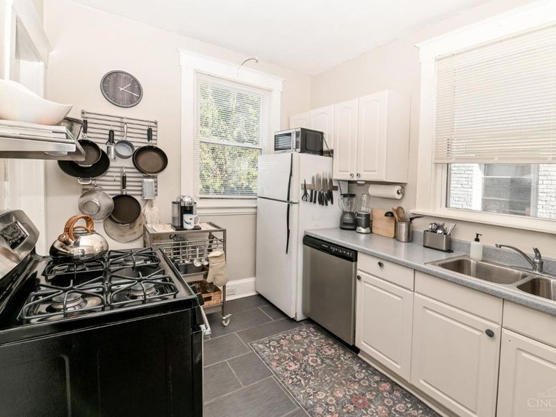 2748 Madison Road, Cincinnati, OH 45209 Photo 7