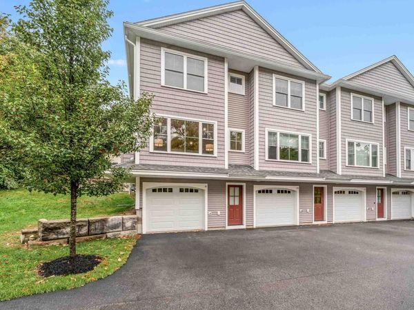 41 Fownes Mill Court, Unit 10, Rochester, NH 03867