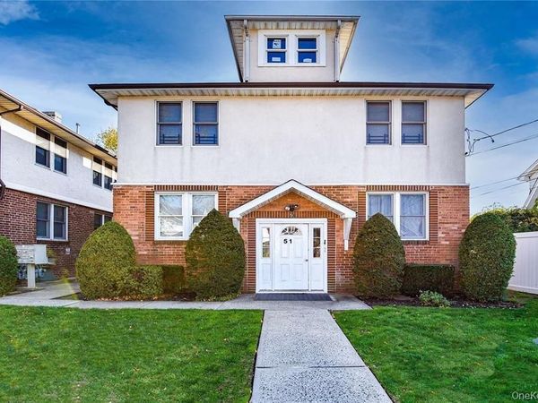 51 Thorman Avenue , Unit 2R, Hicksville, NY 11801