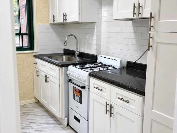 1563 Metropolitan Avenue , Unit ME, Bronx, NY 10462