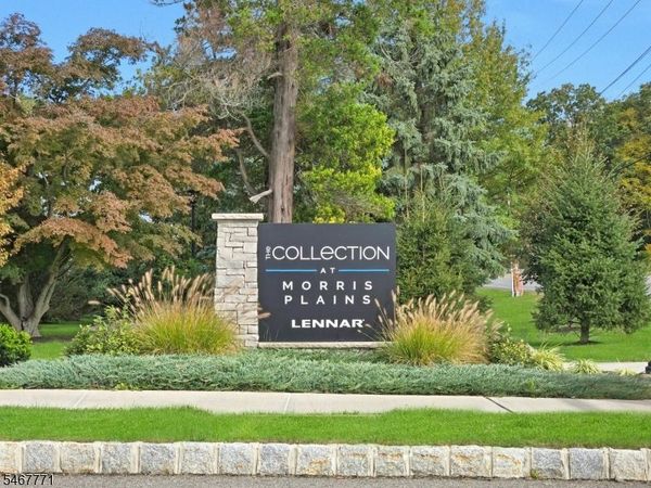 53 Veterans Way, Morris Plains, NJ 07950