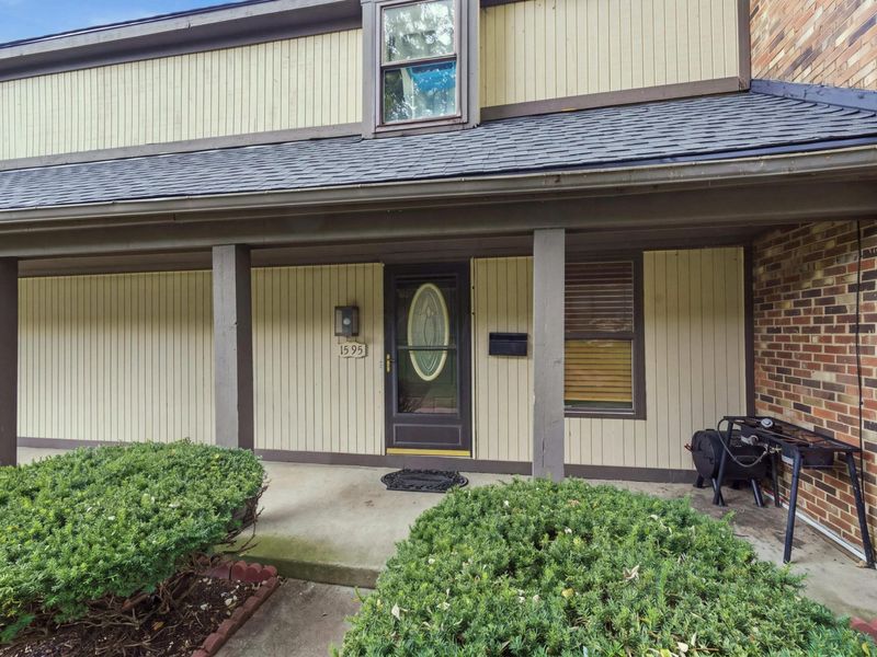 1595 Hallworth Court, Columbus, OH 43232 Photo 2