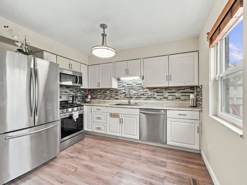 1595 Hallworth Court, Columbus, OH 43232 Photo 8