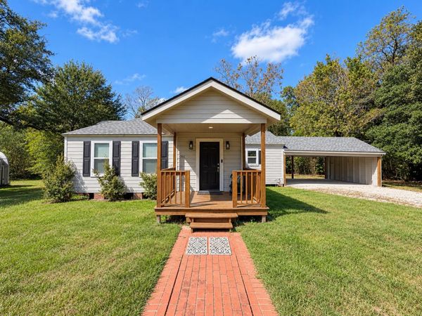 715 Division , DeRidder, LA 70634
