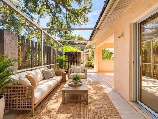 12347 Londonderry LN, BONITA SPRINGS, FL 34135