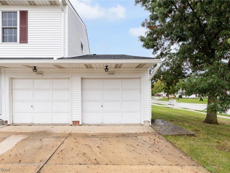 17506 Independence Court, Unit 4-D, Brook Park, OH 44142 Photo 31