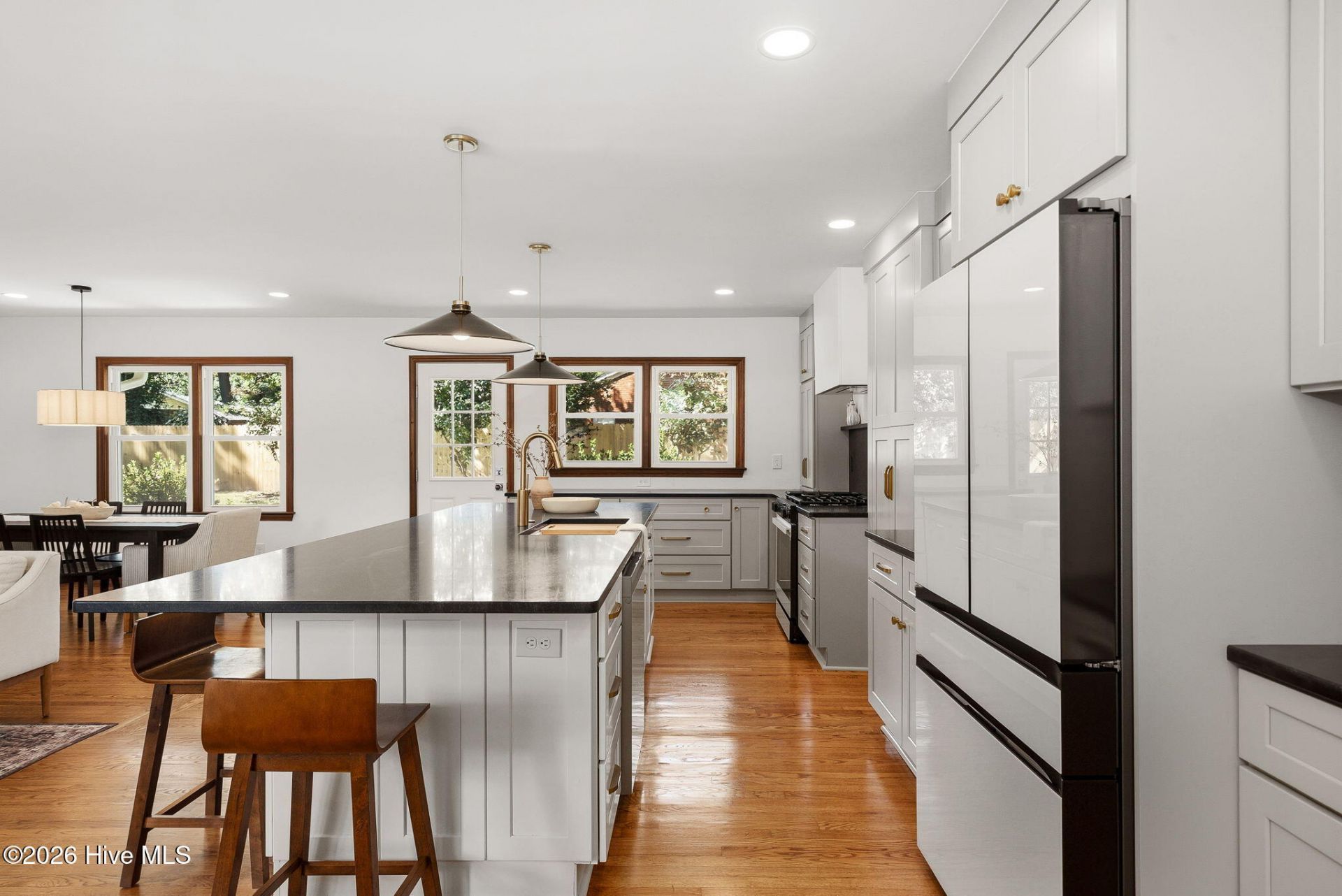 201 Dunbarton Circle Se Photo 10