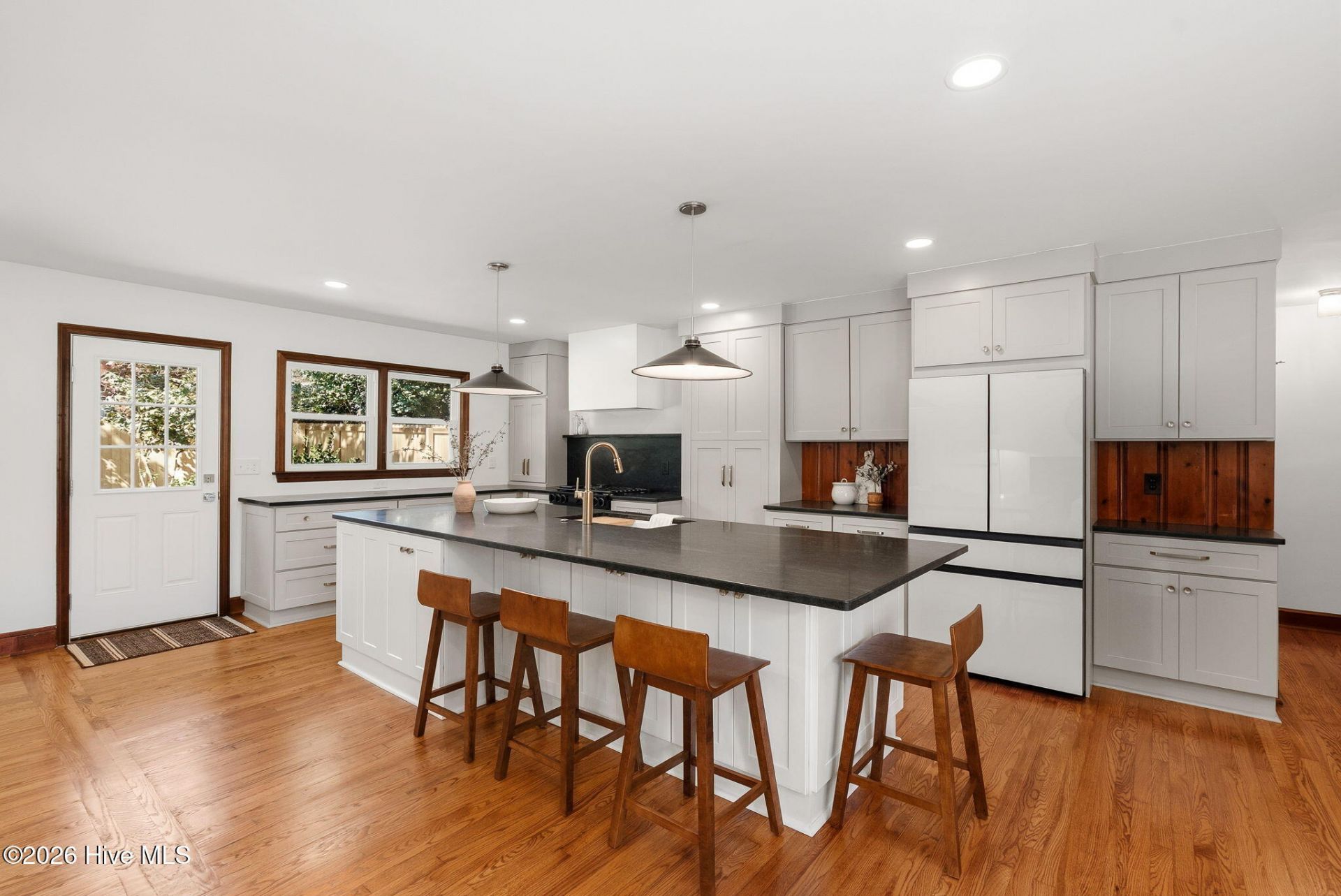 201 Dunbarton Circle Se Photo 11
