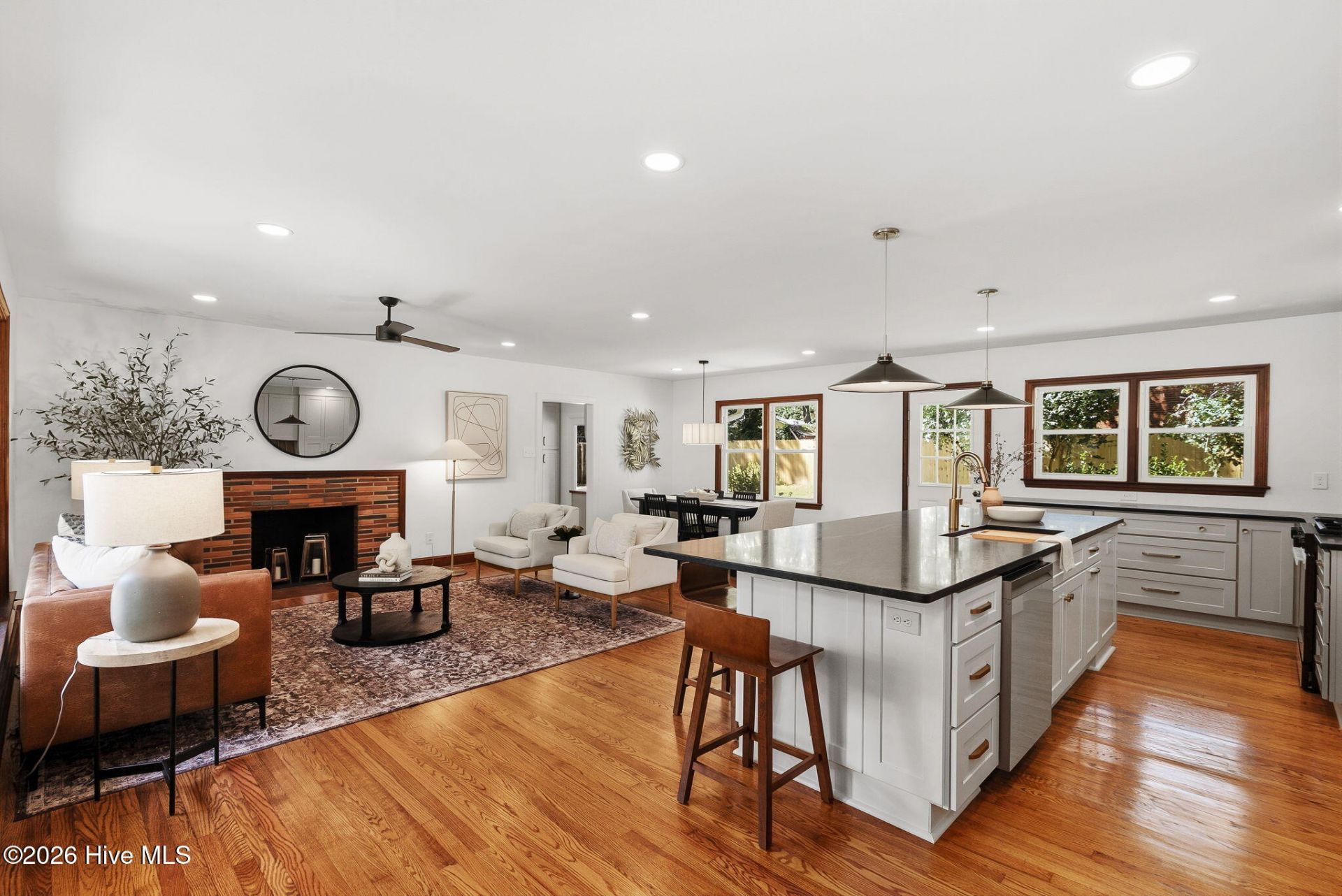 201 Dunbarton Circle Se Photo 7
