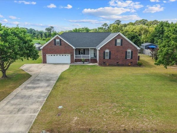 105 Pointe Drive, La Grange, NC 28551