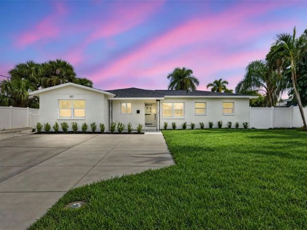 223 94TH AVENUE NE, ST PETERSBURG, FL 33702