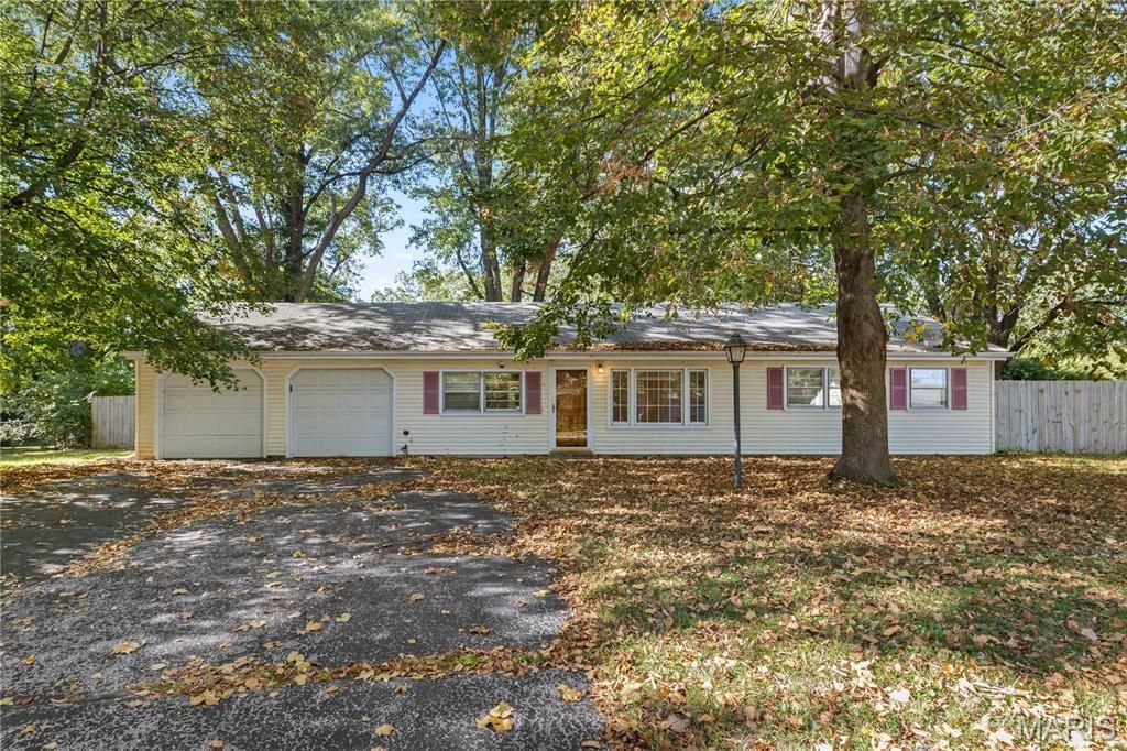 12011 Garden Lane, Spanish Lake, MO 63138 Main Photo