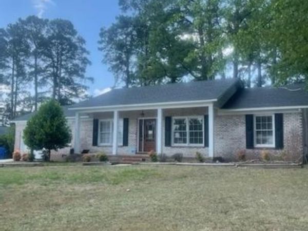 817 Southview Circle, Fayetteville, NC 28311