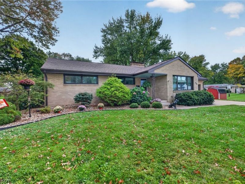 408 E 18th Street, Dover, OH 44622 Photo 2