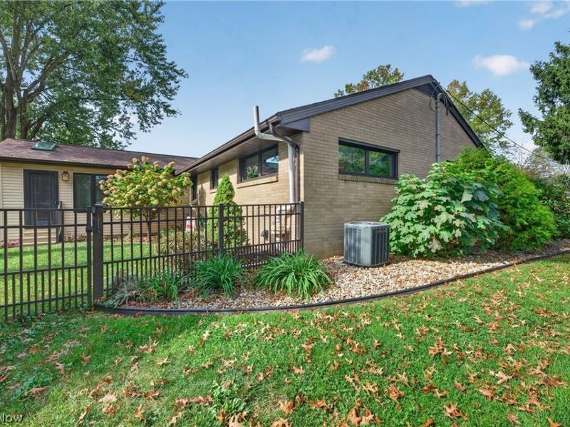 408 E 18th Street, Dover, OH 44622 Photo 21