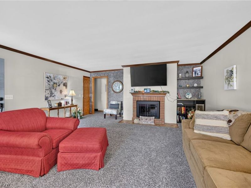 408 E 18th Street, Dover, OH 44622 Photo 3