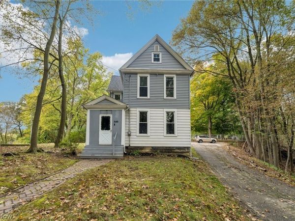 160 N Valley Street , Akron, OH 44303