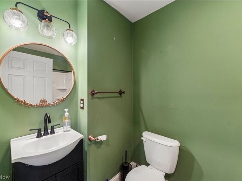 160 N Valley Street, Akron, OH 44303 Photo 12