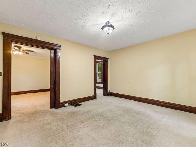 160 N Valley Street, Akron, OH 44303 Photo 17