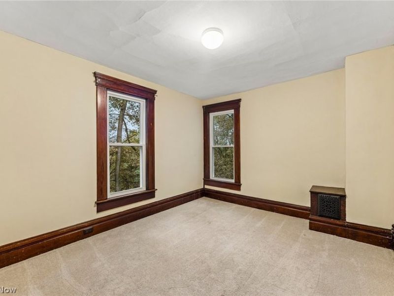 160 N Valley Street, Akron, OH 44303 Photo 22
