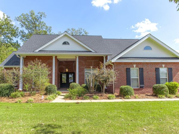 115 Green Land Road, Starkville, MS 39759