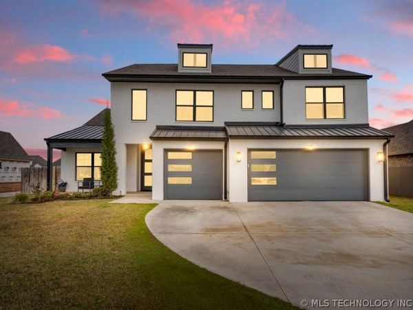 6005 E 127th Place, Bixby, OK 74008