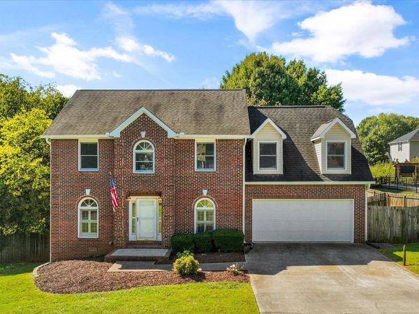 1423 Bayhill Ridge Lane, Knoxville, TN 37922