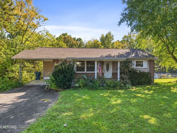 208 N Hills Drive, Crossville, TN 38555