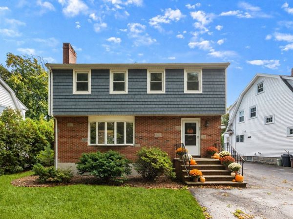 54 Furnace Brook Pkwy, Quincy, MA 02169