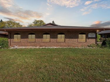 1117 Villa Linde Court , Unit 16, Flint Township, Mi 48532