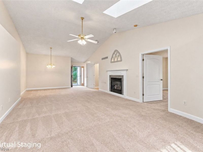 830 Renee Drive, Unit 832, Wadsworth, OH 44281 Photo 6