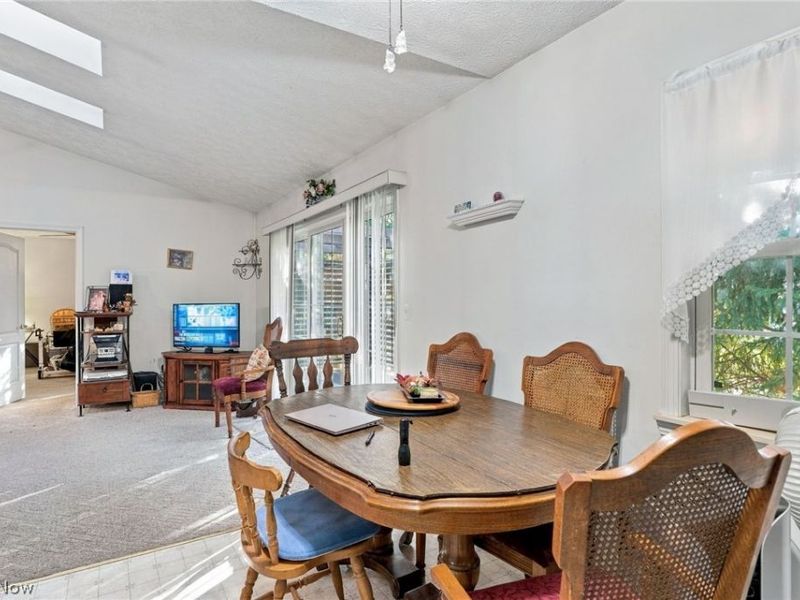830 Renee Drive, Unit 832, Wadsworth, OH 44281 Photo 8