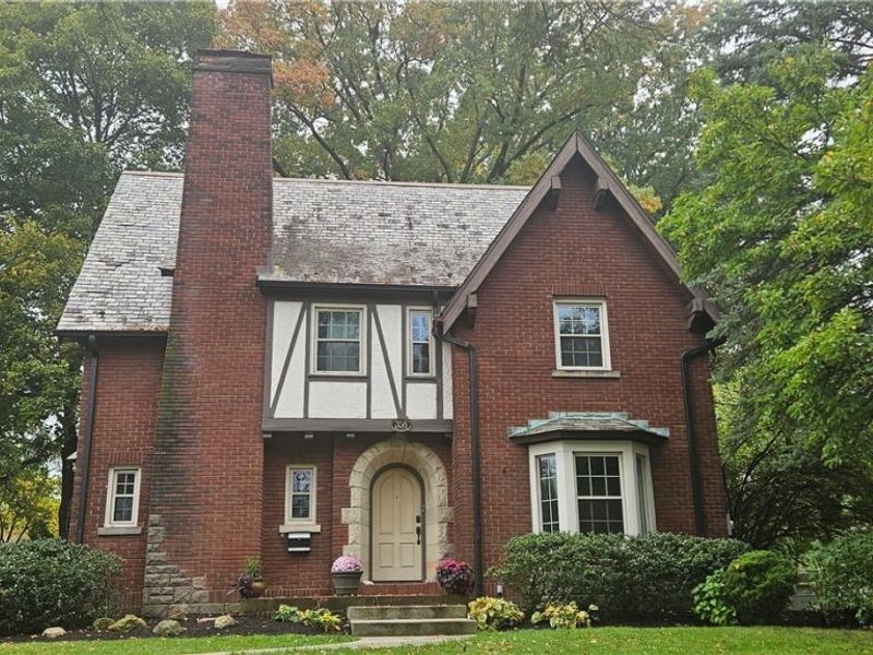 358 Merriman Road, Akron, OH 44303 Photo 2