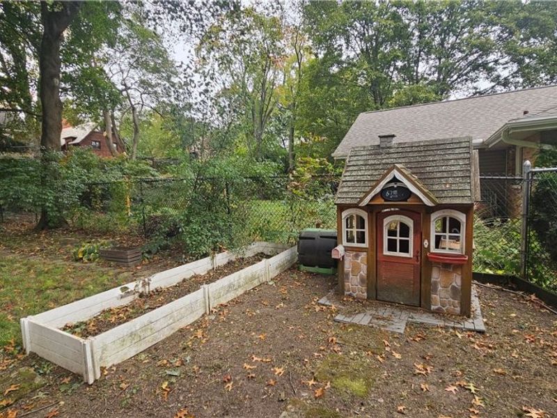 358 Merriman Road, Akron, OH 44303 Photo 5