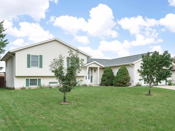 582 Rivendell Drive, Milton, WI 53563