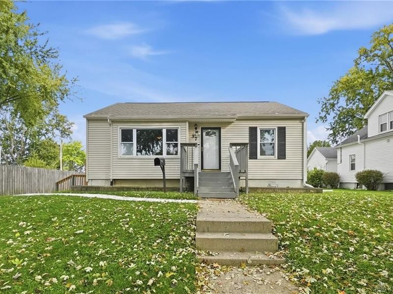 37 Elmwood Avenue, Troy, OH 45373 Photo 3
