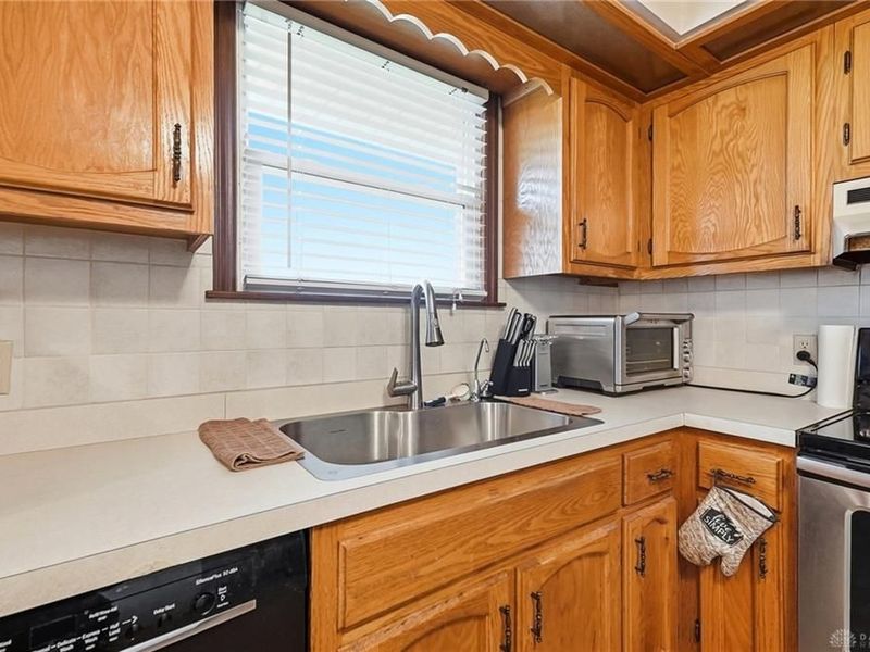 1576 Verona Pitsburg Road, Arcanum, OH 45304 Photo 11