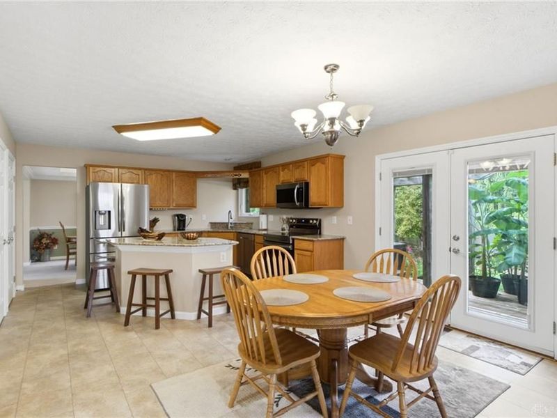 2256 Appleblossom Drive, Miamisburg, OH 45342 Photo 12